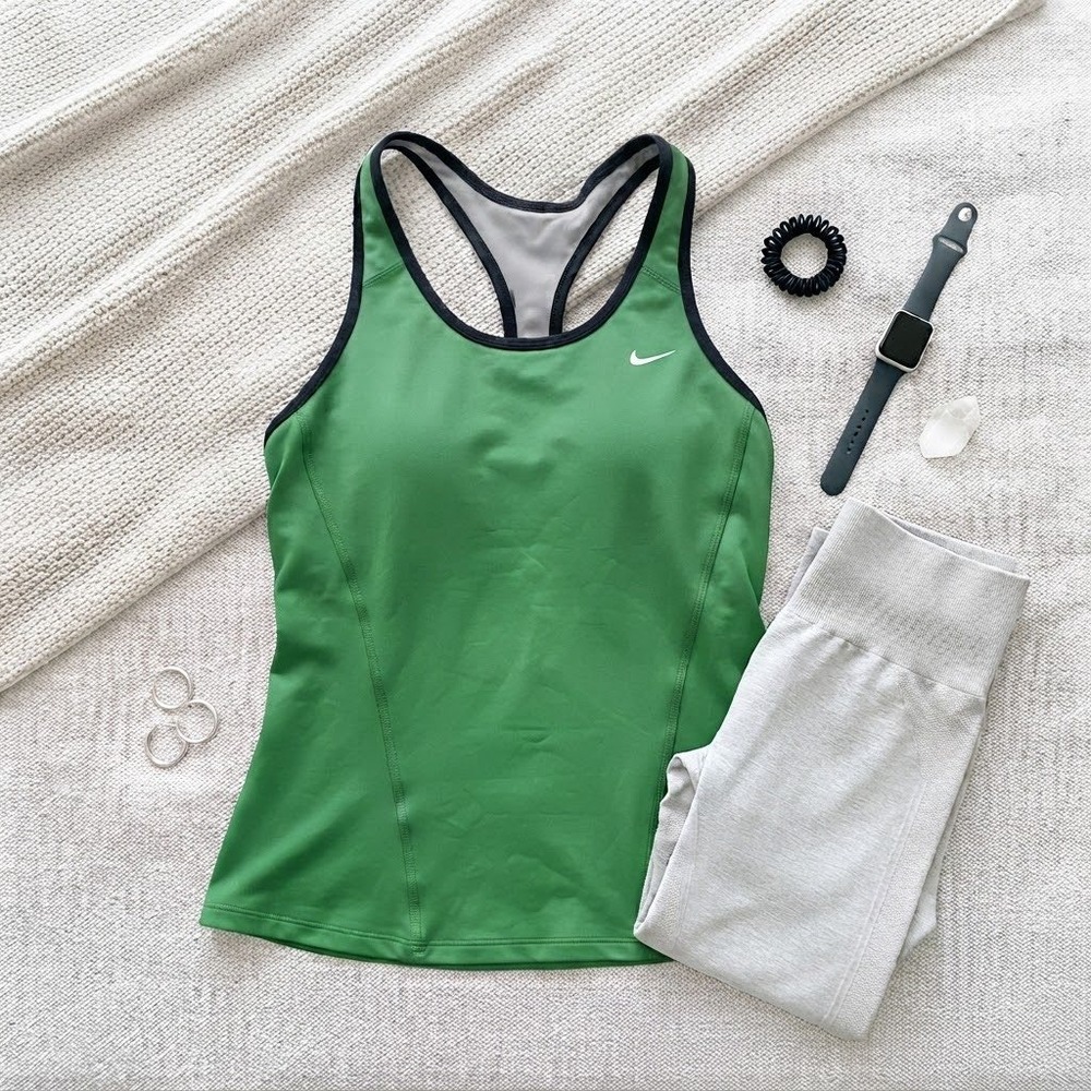 Nike Dri-FIT Womens Racerback Tank Top Built-in Bra Green Black Trim Size M